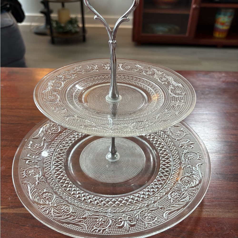 Indiana Glass Vintage Depression Sandwich Pattern Two Tiered Serving Plate 10.5”